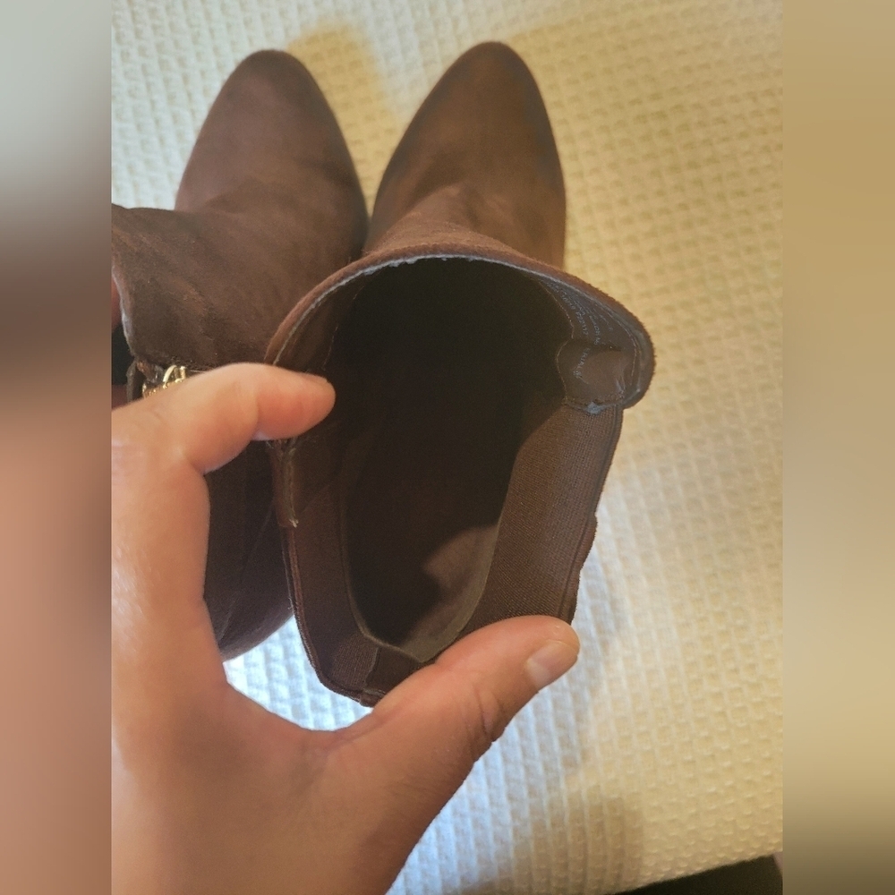 Liz Claiborne Chocolate Brown Ankle Booties - Picture 9 of 10